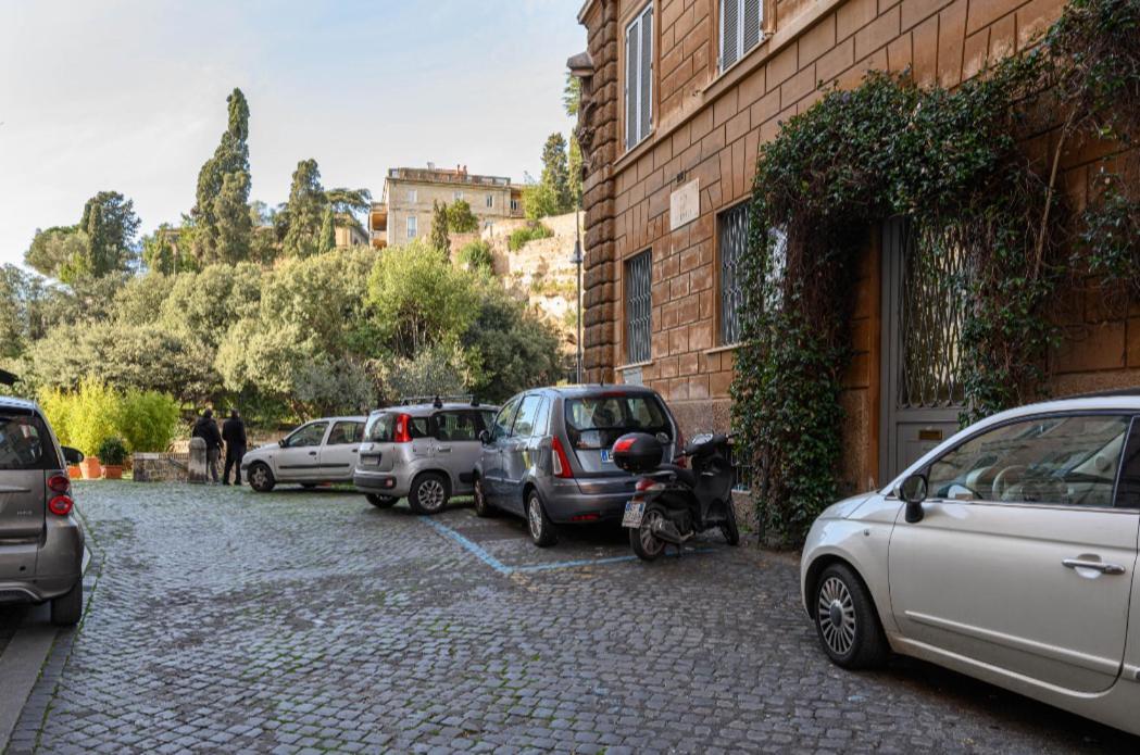 Roman Forum Apartment - The Heart Of โรม ภายนอก รูปภาพ